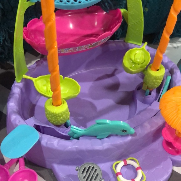Polly Pocket Waterpark and Van set + accessories - Picture 6 of 11